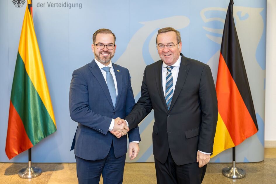 Sprendimas atidėtas, bet ne atmestas: Lenkija kol kas renkasi kitą kelią, tačiau bendro poligono idėja dar gyva