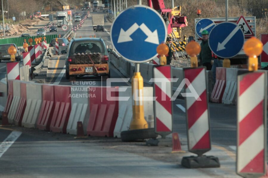 Automagistralės remontas. Dainiaus Labučio (ELTA) nuotr