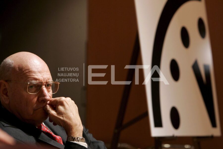 Pasaulio pabaigos laikrodis. EPA-ELTA nuotr.