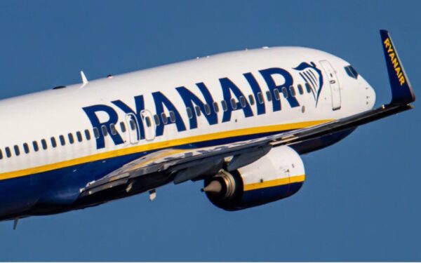 Ar teks keisti kelionės planus? „Ryanair“ nuo balandžio naikina tris kryptis iš Lietuvos oro uostų