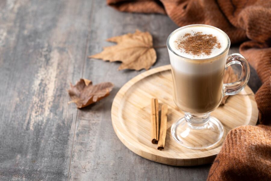 Šiuos 2 prieskonius į kavą deda ne veltui – poveikį pajusite jau po kelių gurkšnių