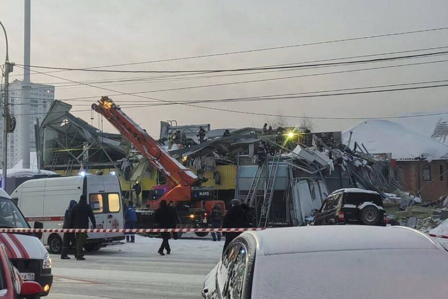 Sibire sugriuvo prekybos centro stogas: veikė neteisėtai, tragedija pareikalavo ir aukų