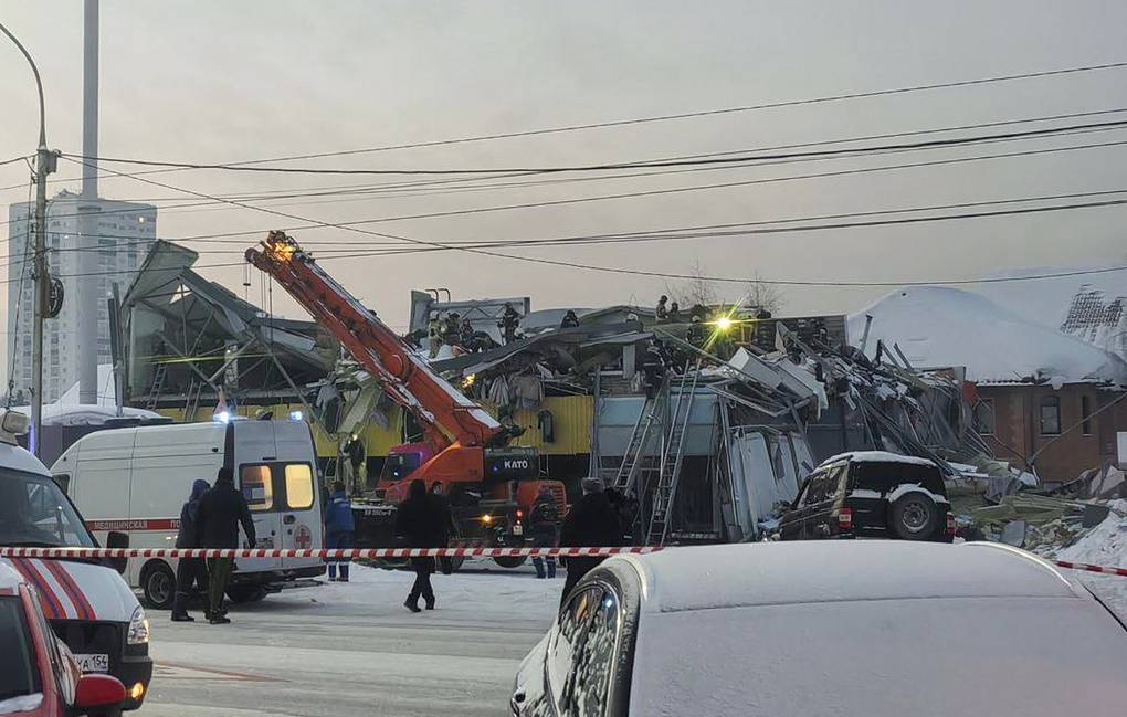 Sibire sugriuvo prekybos centro stogas: veikė neteisėtai, tragedija pareikalavo ir aukų