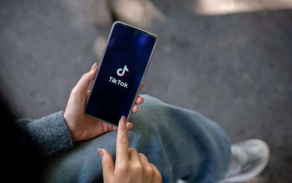 „TikTok“ išvengė draudimo JAV: kas buvo paaukota mainais?