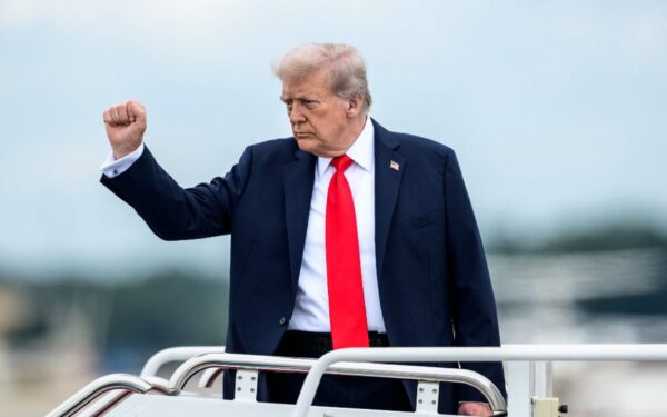 Netikėtas JAV žingsnis: Trumpas pranešė apie derybas su Kuba, kas bus toliau?