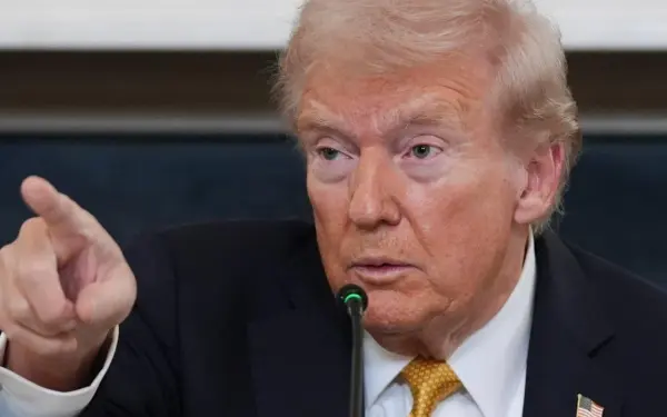 Trumpo pareiškimas sukėlė audrą: respublikonams siunčia aiškią žinutę dėl rinkimų