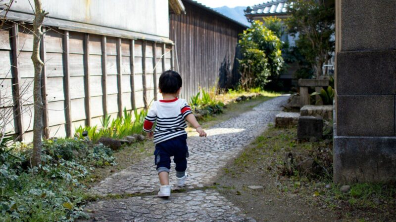 Japonijos demografinė realybė griežtėja: gimstamumas mažėja jau 10 metų iš eilės