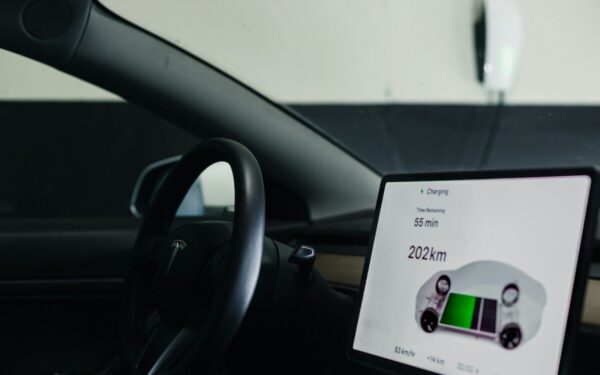 Natrio baterijų proveržis: sužinokite, kaip garų pagalvė padeda kurti ilgaamžius katodus