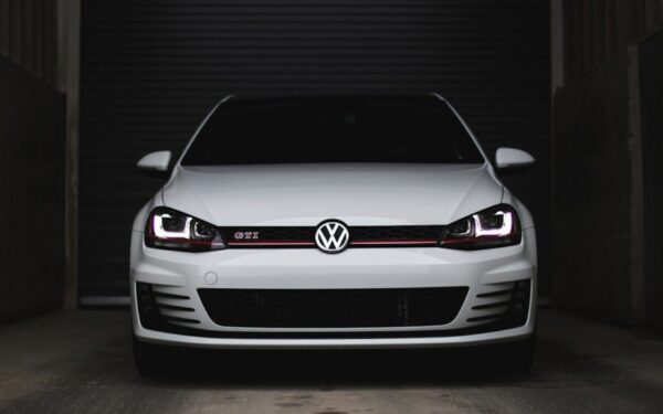 „Volkswagen“ imasi netikėto žingsnio: viena gamykla nuo šiol ne gamins, o ardys automobilius