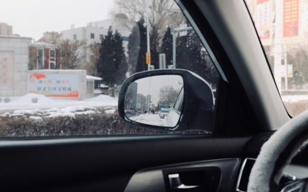 Tyrimas atskleidė augančią tendenciją: vairavimas jaunimui kelia vis daugiau baimės