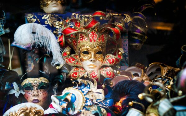 Ar šiemet išdrįsite pasirinkti šį personažą? Bauginančios Užgavėnių kaukės sugrįžta