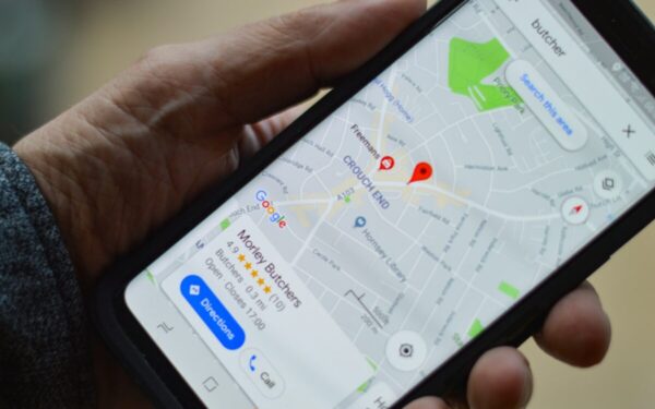 „Google“ diegia dirbtinį intelektą į „Google Maps“: atsirado 3D navigacija ir „Ask Maps“ funkcija