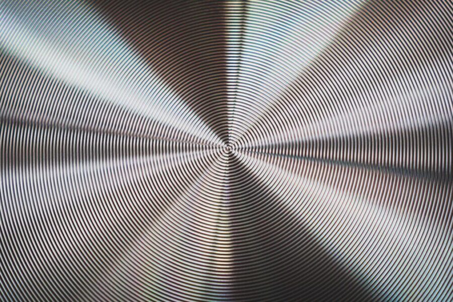 Naujas puslapis organometalinėje chemijoje: pagaliau susintetintas stabilus vario metallocenas