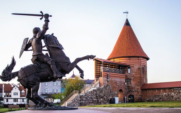 Nemuno pakrantėje kyla unikalus M. K. Čiurlionio koncertų centras: duris atvers ir laivams