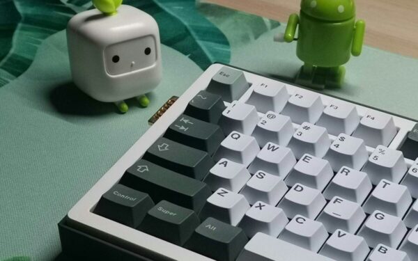 „Google“ stiprina „Android“ saugumą: milijonai programėlių sustabdytos dar prieš pasirodymą