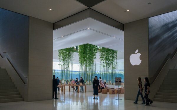 Mažiau įvaizdžio, daugiau logikos: „Apple“ sprendimas, kuris gali nustebinti „iPhone“ serijos gerbėjus