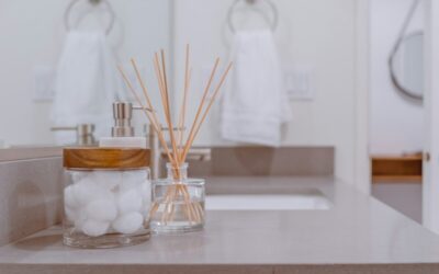 Atrodo smulkmenos, bet keičia viską: 3 paprasti žingsniai, kurie atgaivins vonios kambarį be išlaidų