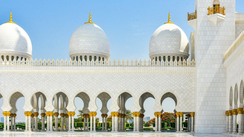 Miunchenas ruošiasi netikėtam vizitui: konferencijoje pasirodys Irano šacho sūnus