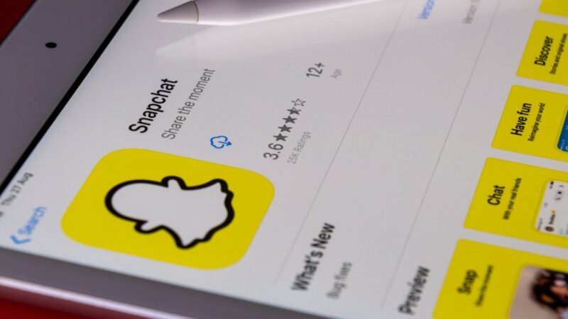 Nuo šiol apie atvykimą leis pranešti automatiškai: „Snapchat“ atnaujino buvimo vietos dalijimosi funkciją