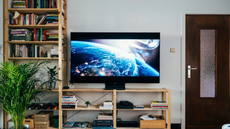 Didelis pokytis srautinio turinio rinkoje: „Paramount+“ ir „HBO Max“ planuoja tapti viena platforma