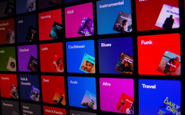 „Spotify“ testuoja dirbtinio intelekto sprendimą: vartotojai galės formuoti savo klausymo profilį
