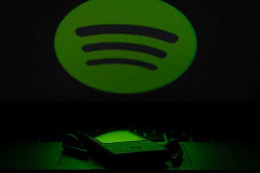 Rekordinis „Spotify“ bumas: pritraukė 38 mln. naujų vartotojų, pajamos perkopė 4,5 mlrd. eurų