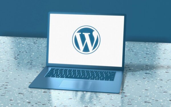 „WordPress“ atnaujino dirbtinio intelekto asistentą: nuo šiol svetainių kūrimas taps dar paprastesnis