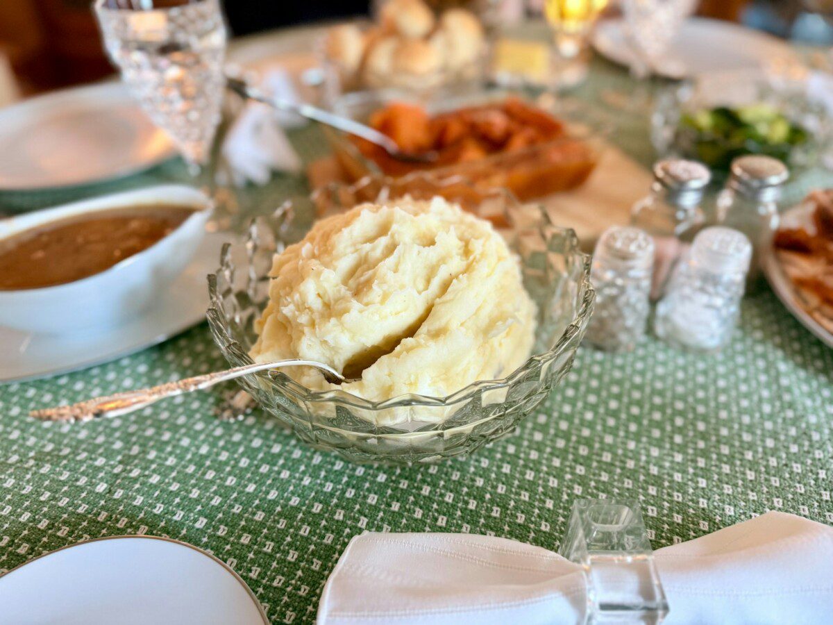 Švelnesnė ir sodresnė:: paprasta gudrybė, dėl kurios bulvių košė tirpsta burnoje