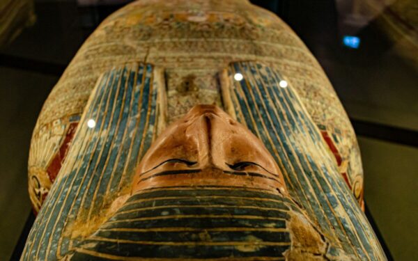 Egipto archeologai aptiko slėptuvę su sarkofagais: moterų vaidmuo Amono kulte tampa aiškesnis