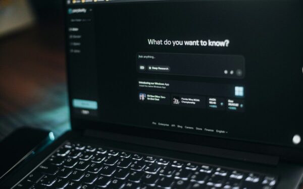 Atsiradusios reklamos supykdė daugelį: „OpenAI“ reaguoja į kritiką ir atskleidžia, ko gali tikėtis naudotojai