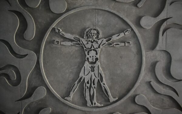 Atskleista netikėta detalė: tyrimas paaiškina, kaip sudėliotos „Vitruvijaus žmogaus“ proporcijos