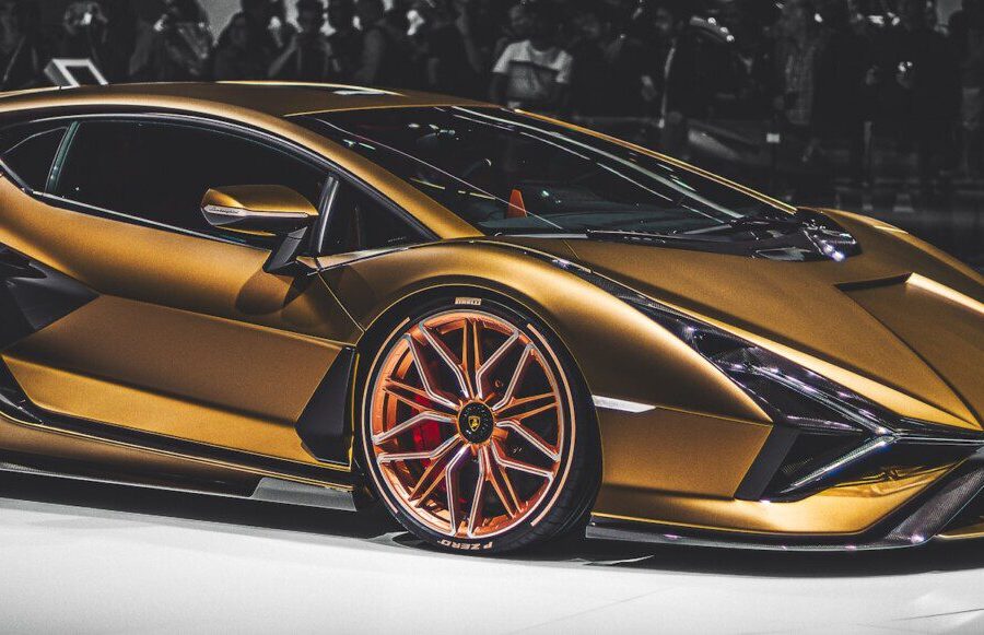 „Lamborghini“ strategija aiški: artimiausią dešimtmetį dominuos hibridiniai modeliai