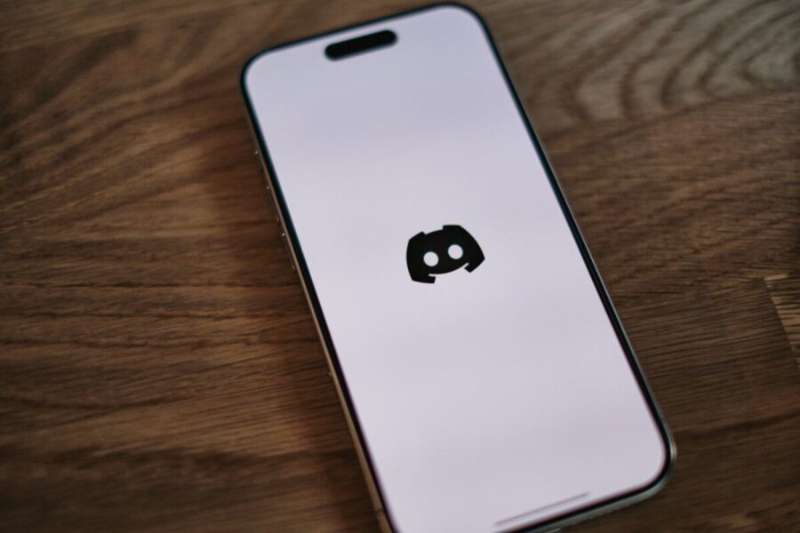 „Discord“ stiprina apsaugą: keičia nustatymus ir įveda naują amžiaus tikrinimo sistemą