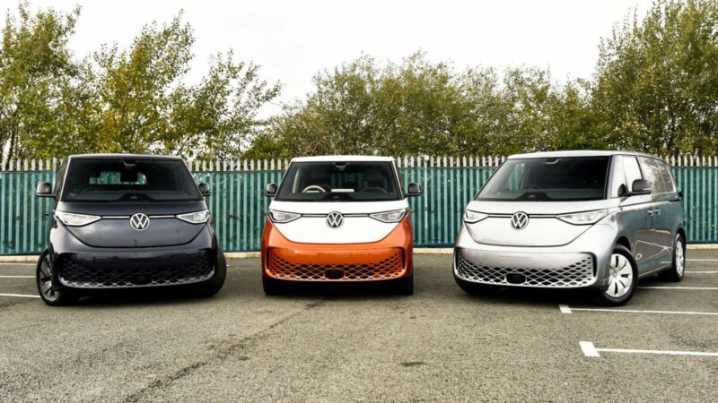 Kinų elektromobilių milžinai skelbia karo pradžią Vakarams: šie skaičiai šokiruoja visus