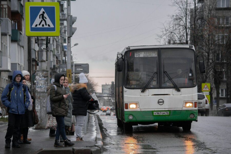 people walking on sidewalk during daytime