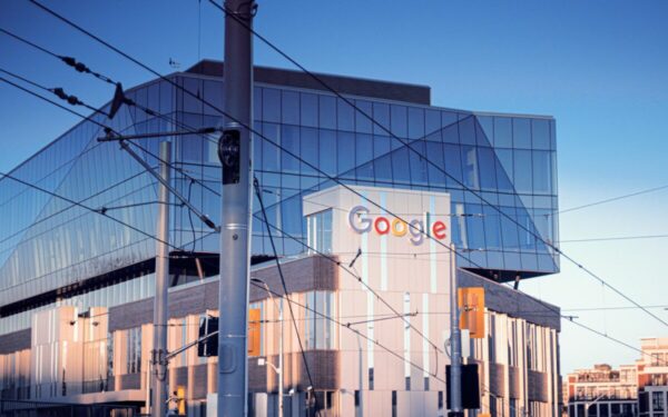 Dideli pokyčiai „Android“: „Google“ mažina mokesčius ir atveria kelią kitoms parduotuvėms