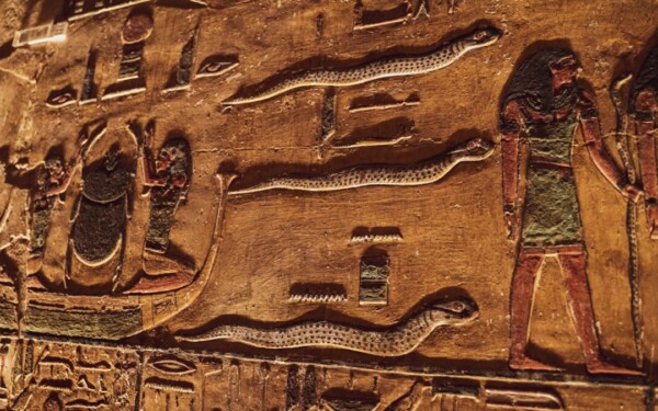 Egipte aptiktas mįslingas statinys: po molio sluoksniu rastas 2600 metų senumo kompleksas