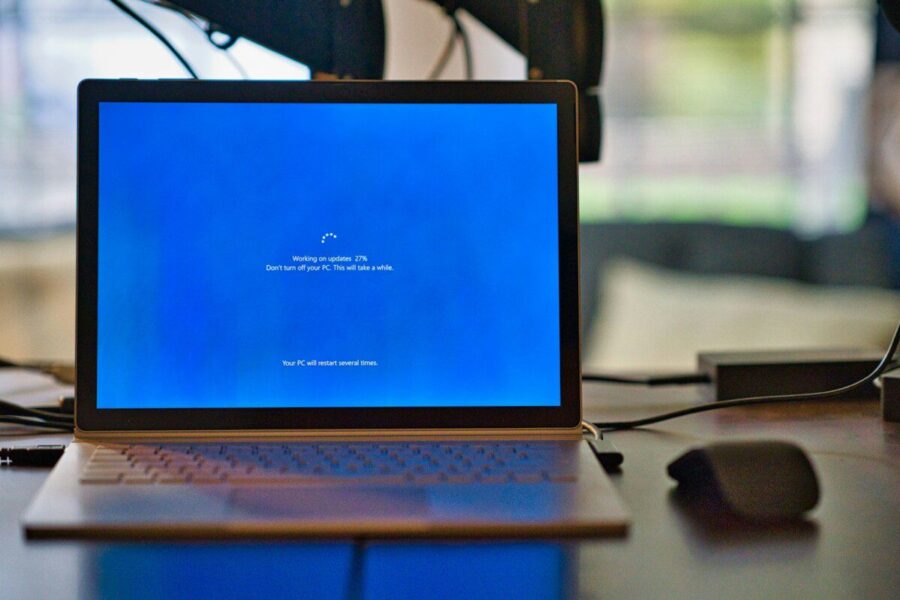 Suklusti turėtų „Windows“ kompiuterių naudotojai: tučtuojau pašalinkite šį naujinį iš savo įrenginio