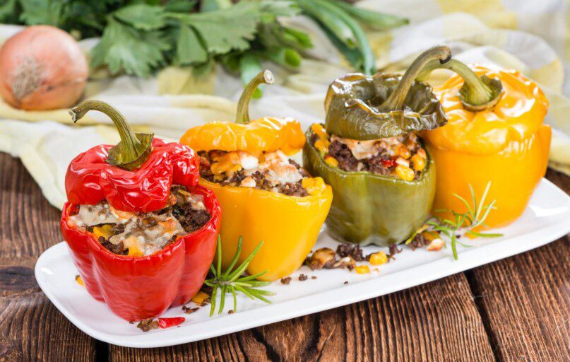 Vos keli ingredientai, bet skonis – prabangos lygio: orkaitėje keptų paprikų ritinėliai