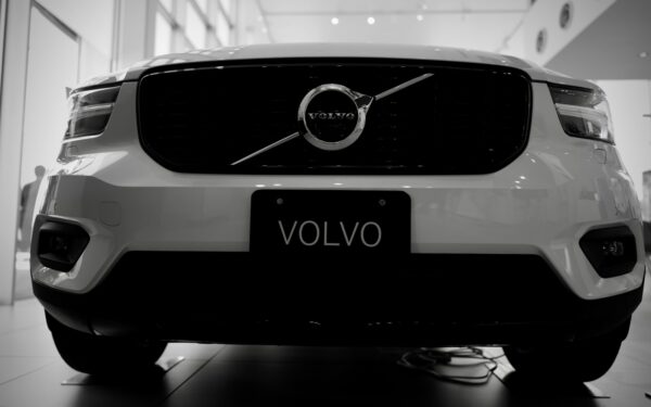 Automobiliai ir dirbtinis intelektas: „Volvo EX60“ nustebins net ir labiausiai patyrusius vairuotojus