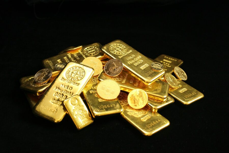 gold and silver round coins