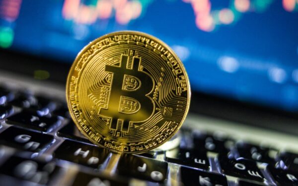 Pietų Korėjos biržos klaida sukrėtė rinką: kriptobirža netyčia pervedė 40 mlrd. dolerių bitkoinų