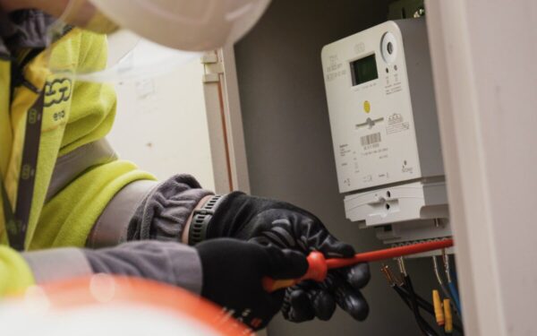 Elektros sąskaitos tuština piniginę? Tučtuojau patikrinkite šį dalyką, sutaupysite krūvas pinigų