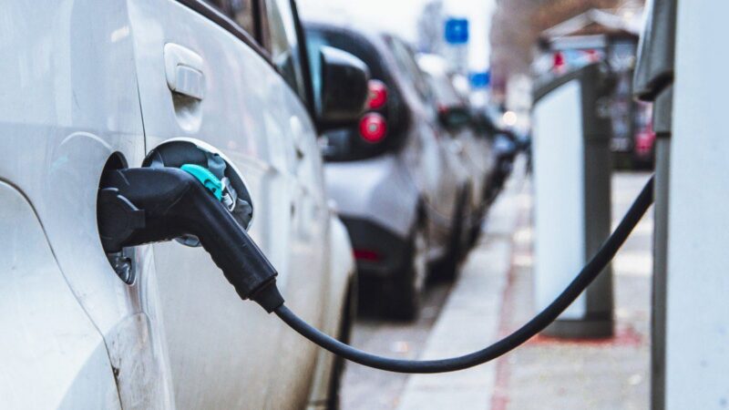 Elektromobilis, apie kurį visi kalba: skaičiai tokie, kad sunku patikėti net patyrusiems vairuotojams