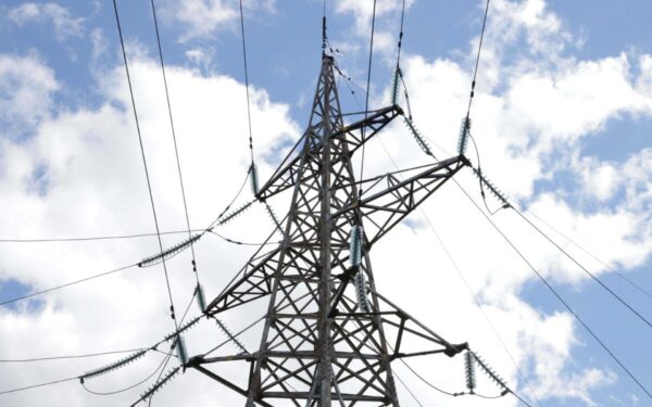 Šalčio bangos pasekmės jau piniginėje: energijos kainos kyla be išimties