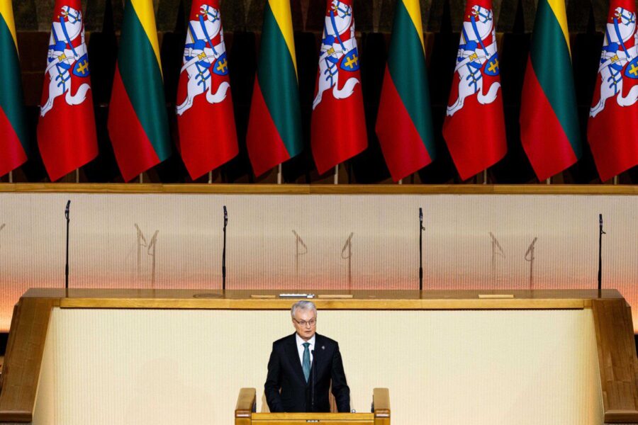 Palaikymas tirpsta: apklausa fiksuoja pusę metų trunkantį Nausėdos nuosmukį