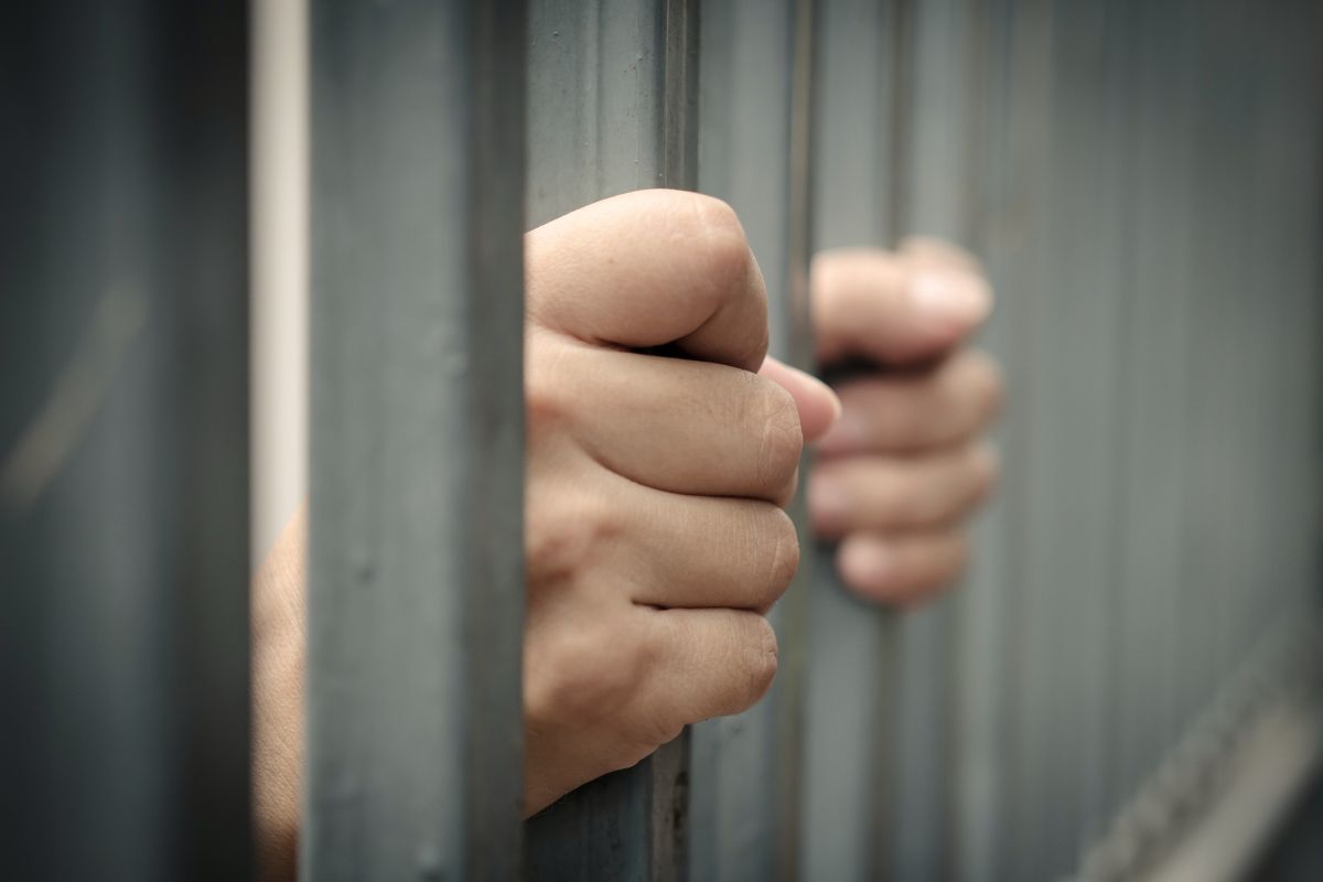 Itin griežtas teismo sprendimas Kinijoje: buvęs ministras nuteistas kalėti iki gyvos galvos