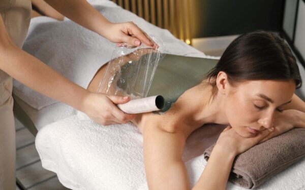 Grožio procedūra baigėsi košmaru: klientės savo intymias nuotraukas rado pornografijos svetainėse