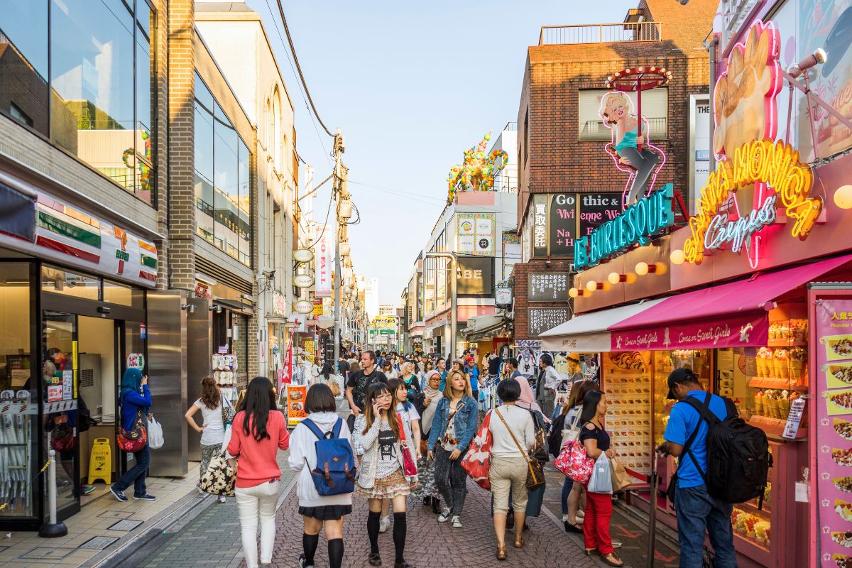 Japonams trūko kantrybė: dėl turistų atšaukiama viena garsiausių švenčių