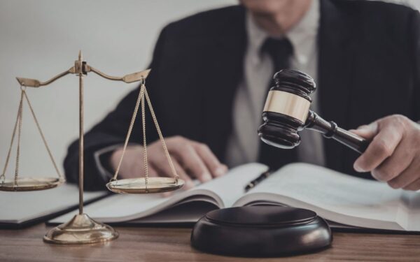 Už tėvo nužudymą nuteistas jaunuolis, bet ar jis suvokė, ką daro? Ekspertas kalba apie brandą